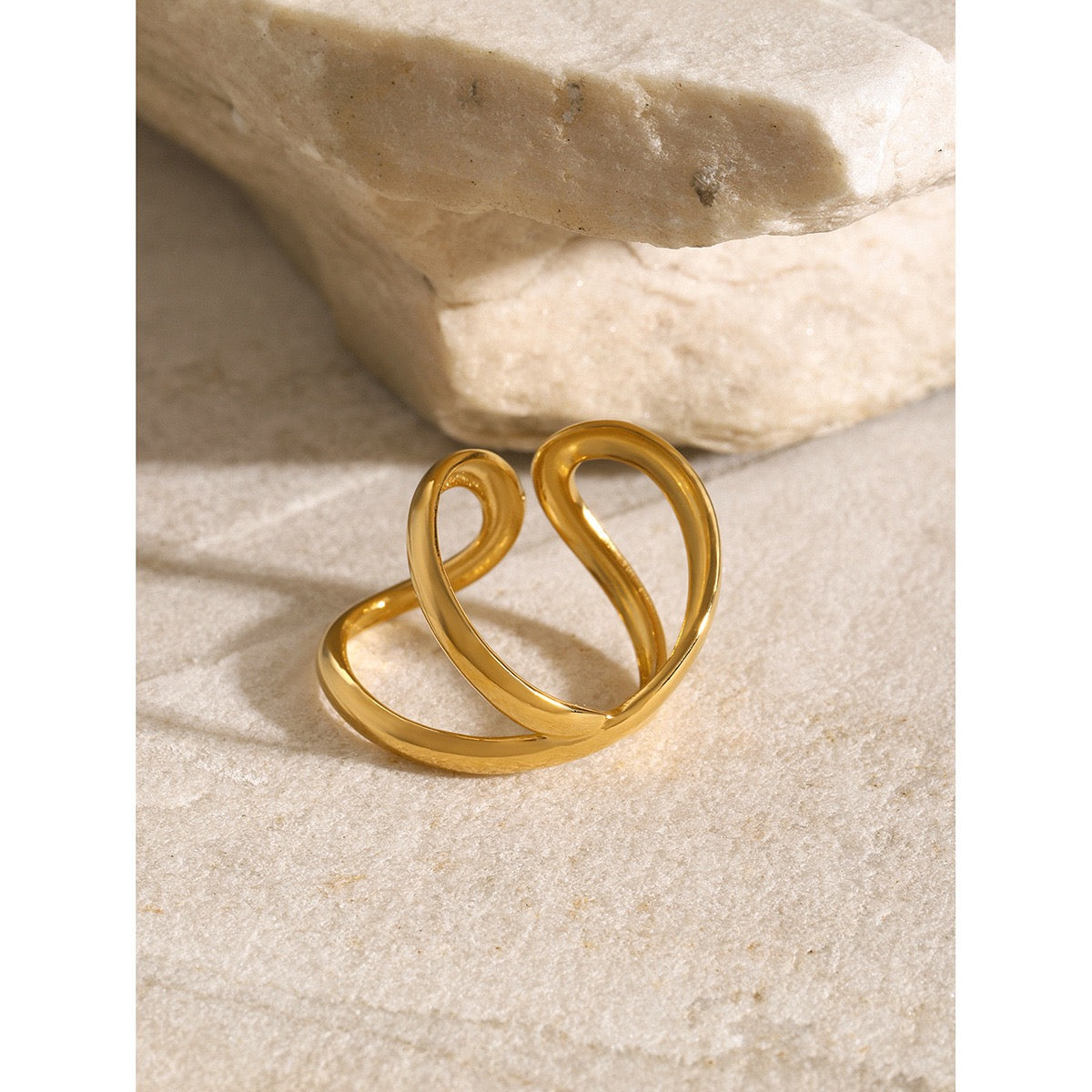 Double lines ring