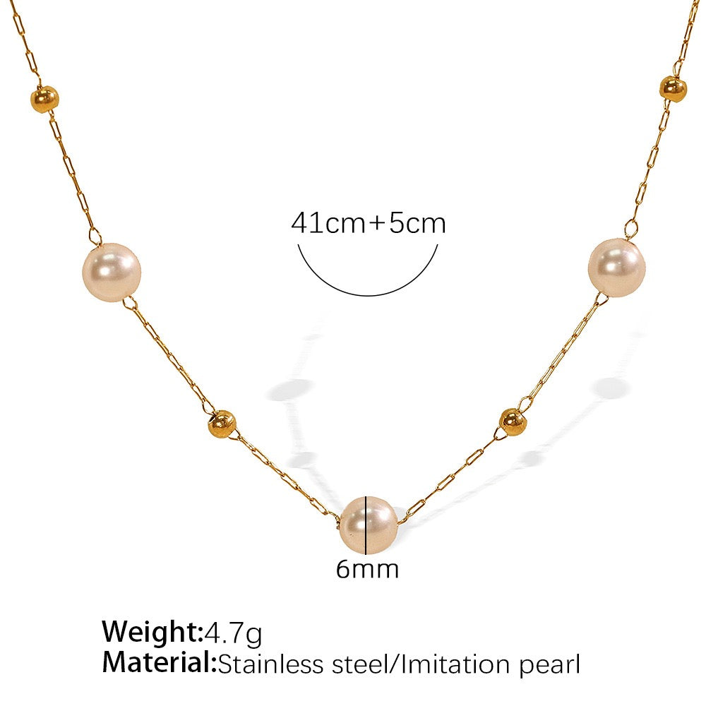 Champagne round pearly necklace