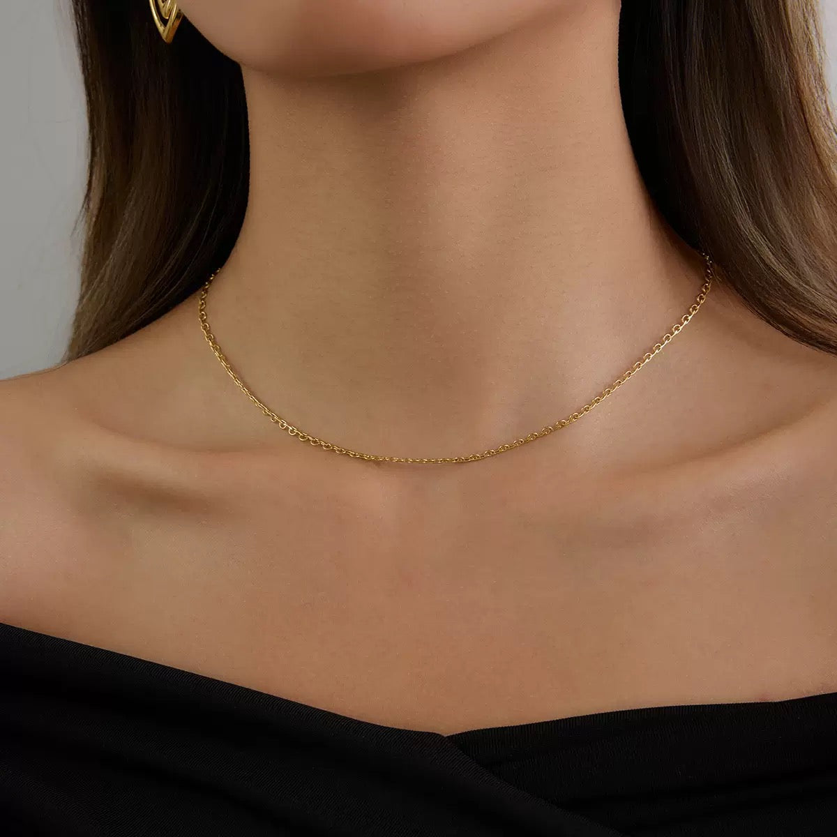 Dainty hoopy chain necklace