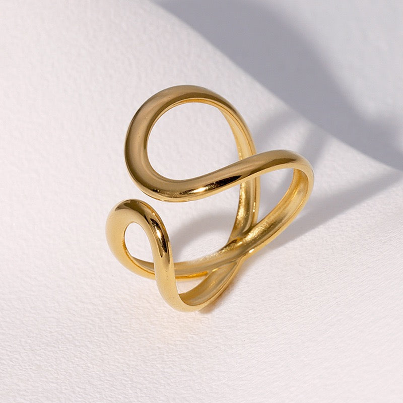 Double lines ring