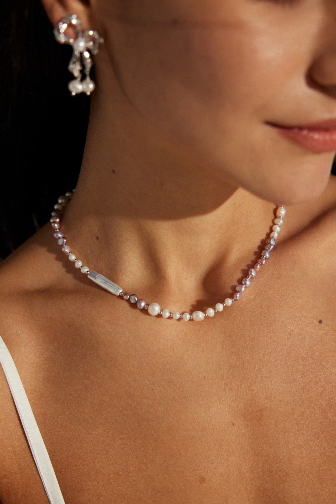 Sisley Purple grey Pearl necklace