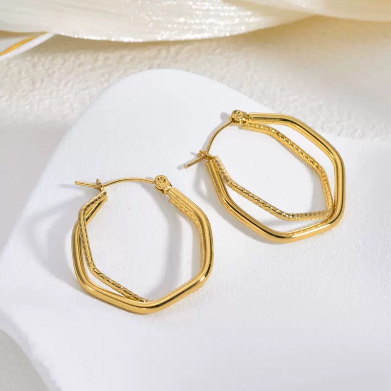 Classic square hoops