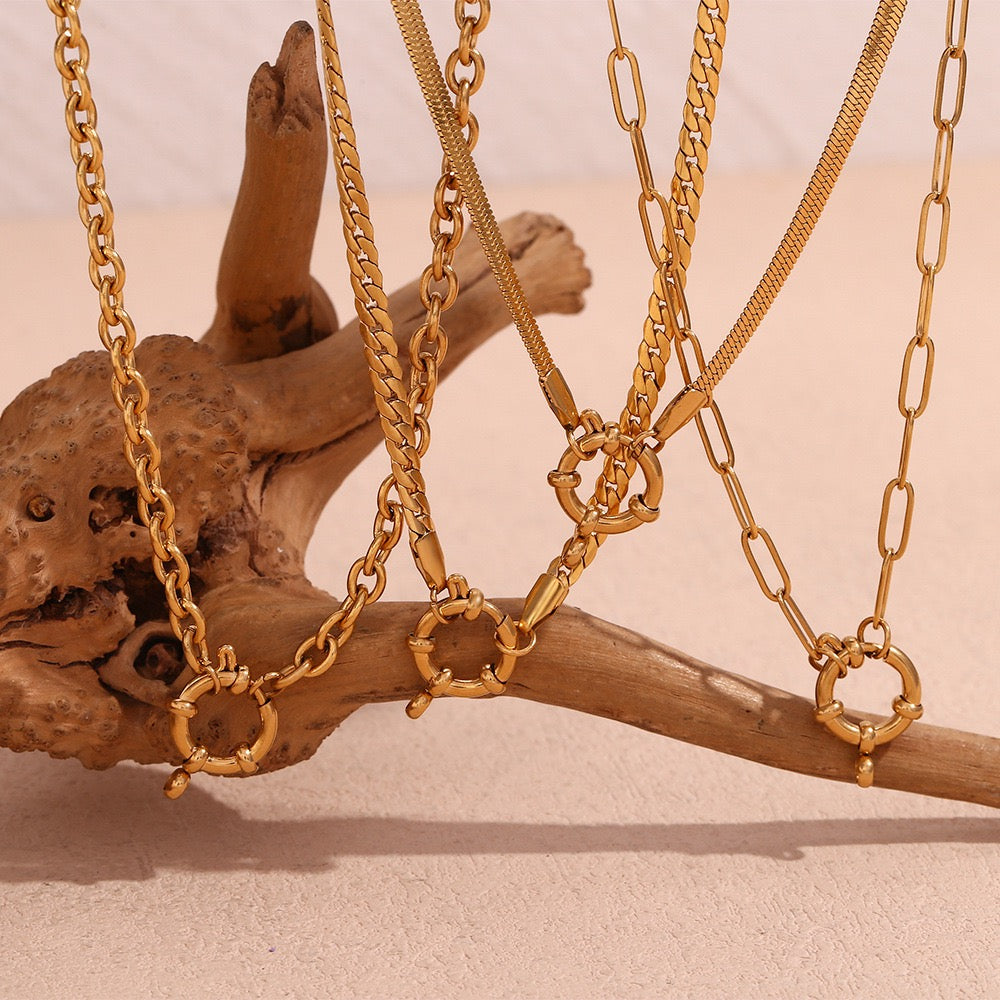 Statement chains necklace