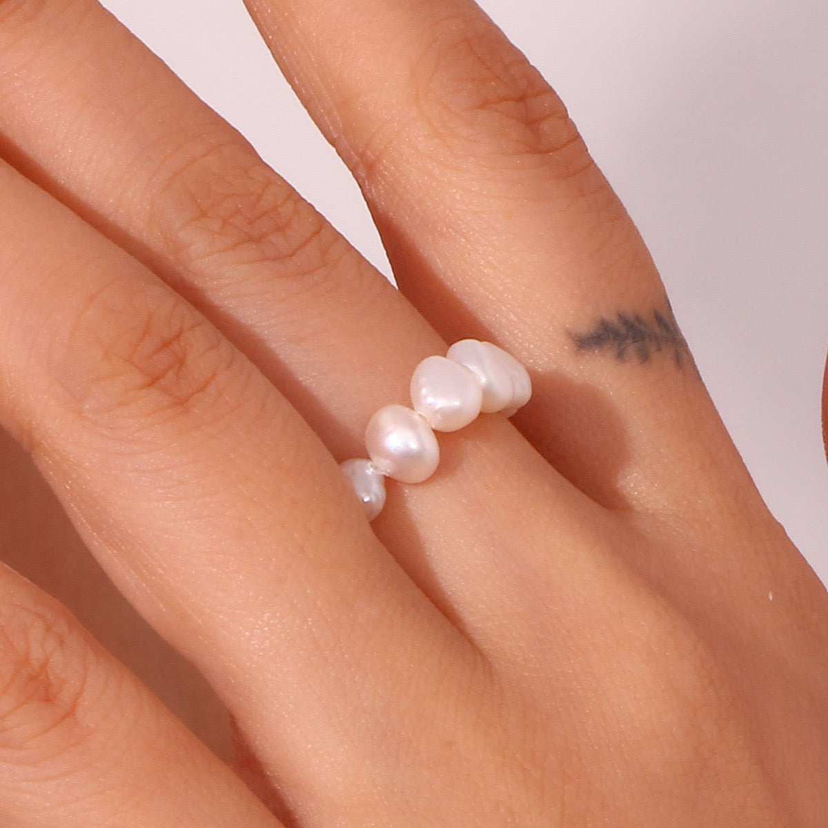 Gold pearl two way rings