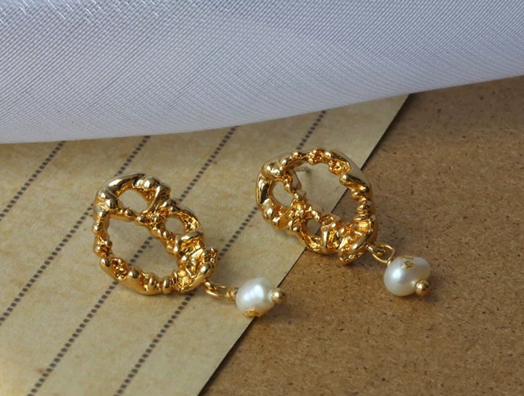 Melting heart freshwater pearls earrings