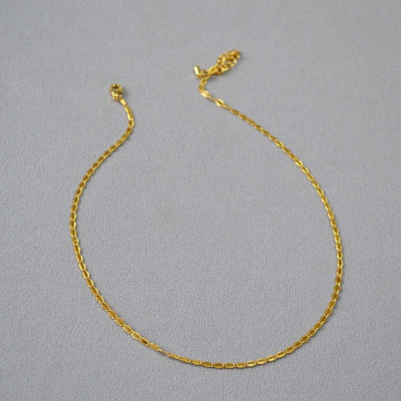 Lock gold necklace