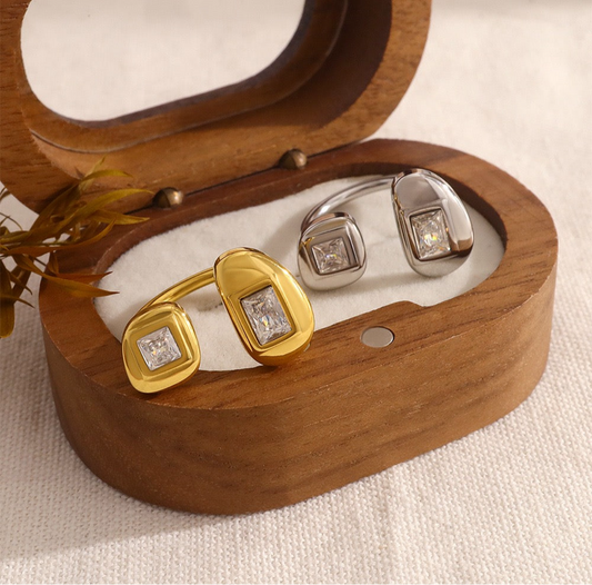 Two rocks ring