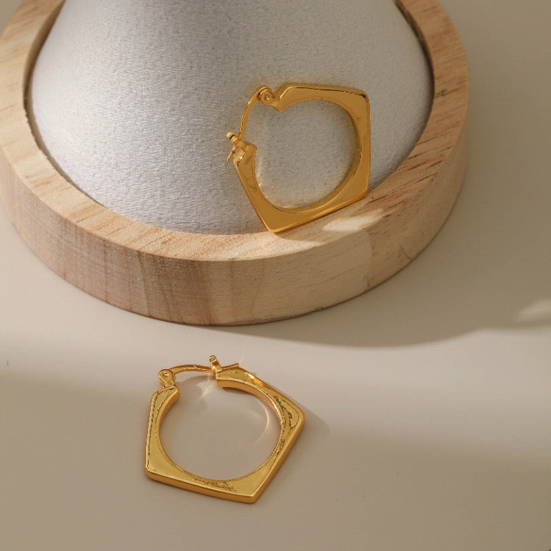 Panta gold plated hoops