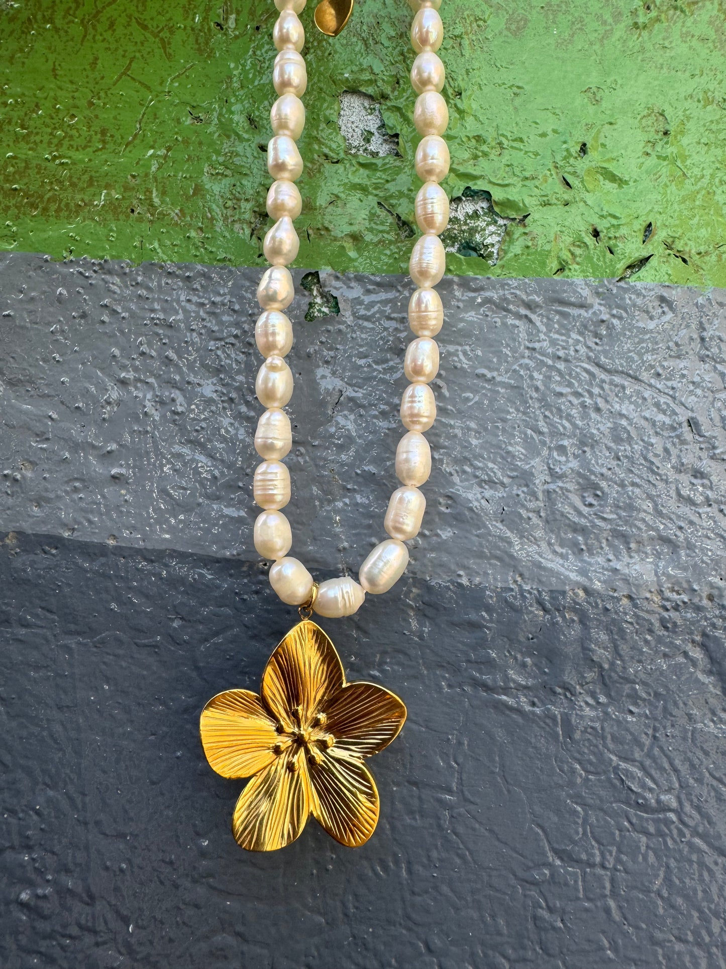 Freshwater pearl charm necklace