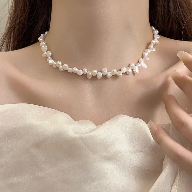 Natural irregular freshwater pearls necklace