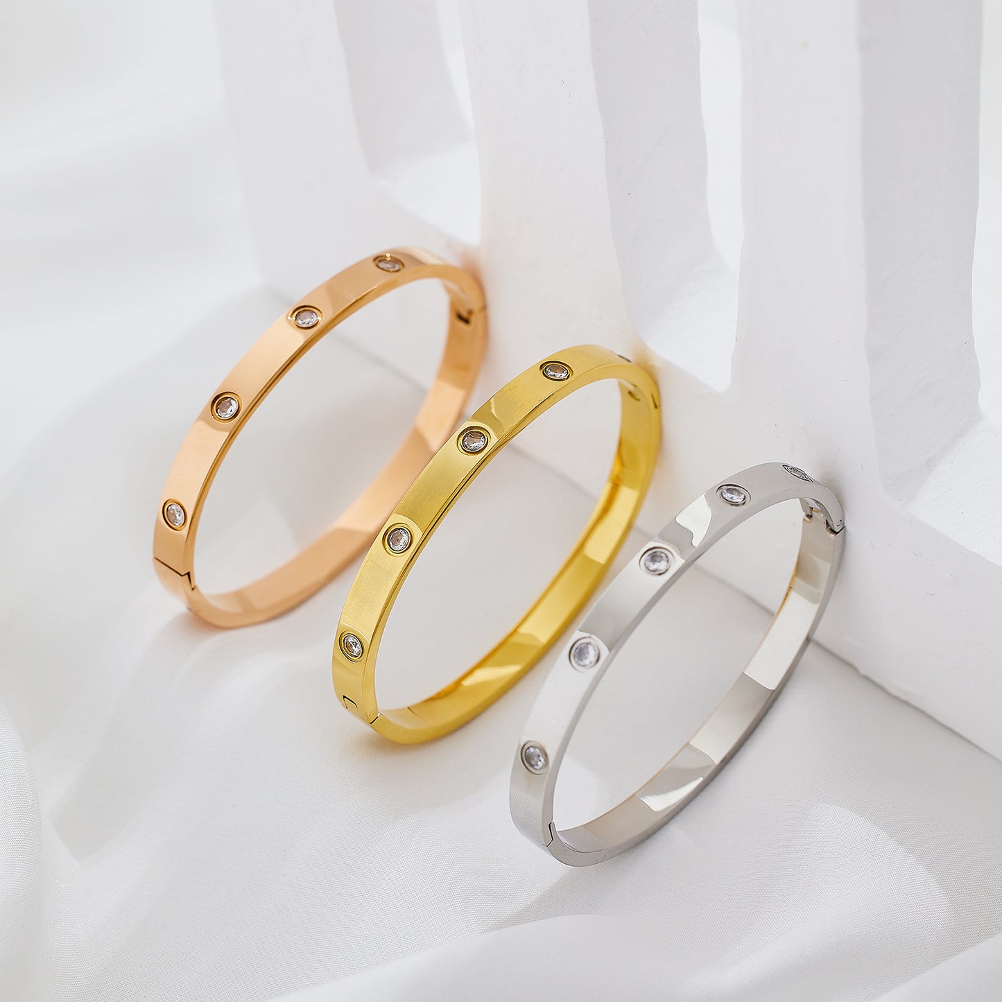 Cate bangles