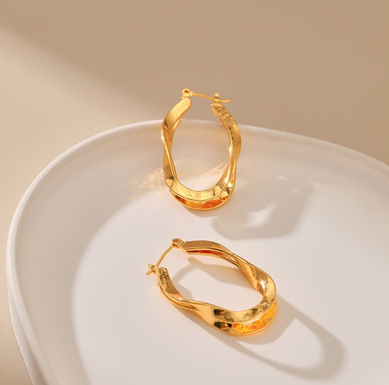 Layers gold plated hoops