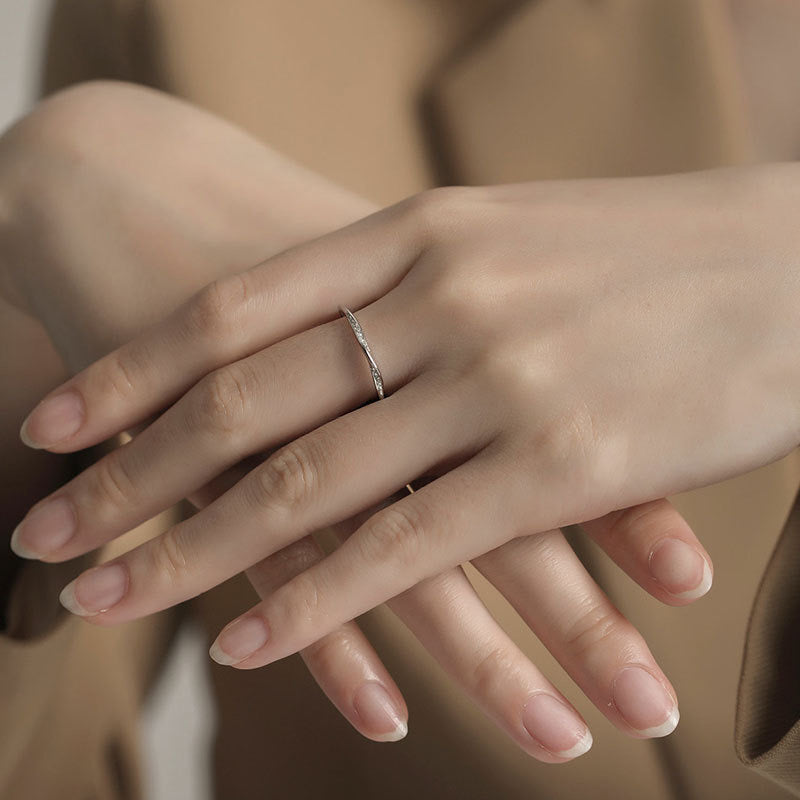 Dainty tangle rings