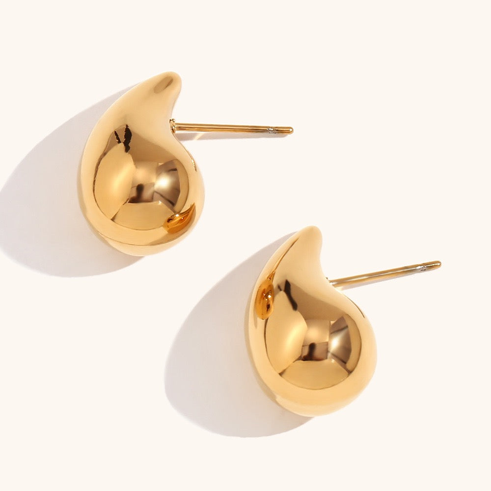 Waterdrop studs classic collections