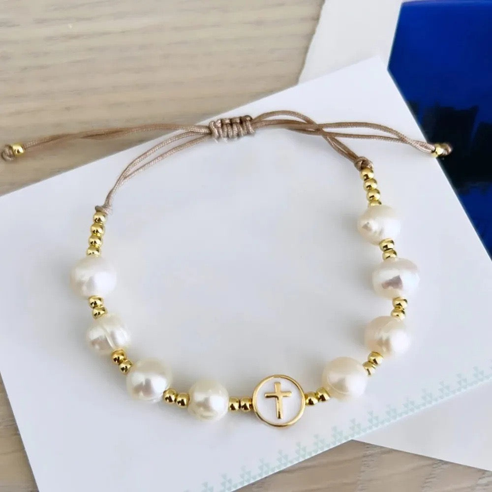 Handmade gold plated Freshwater pearls bracelet