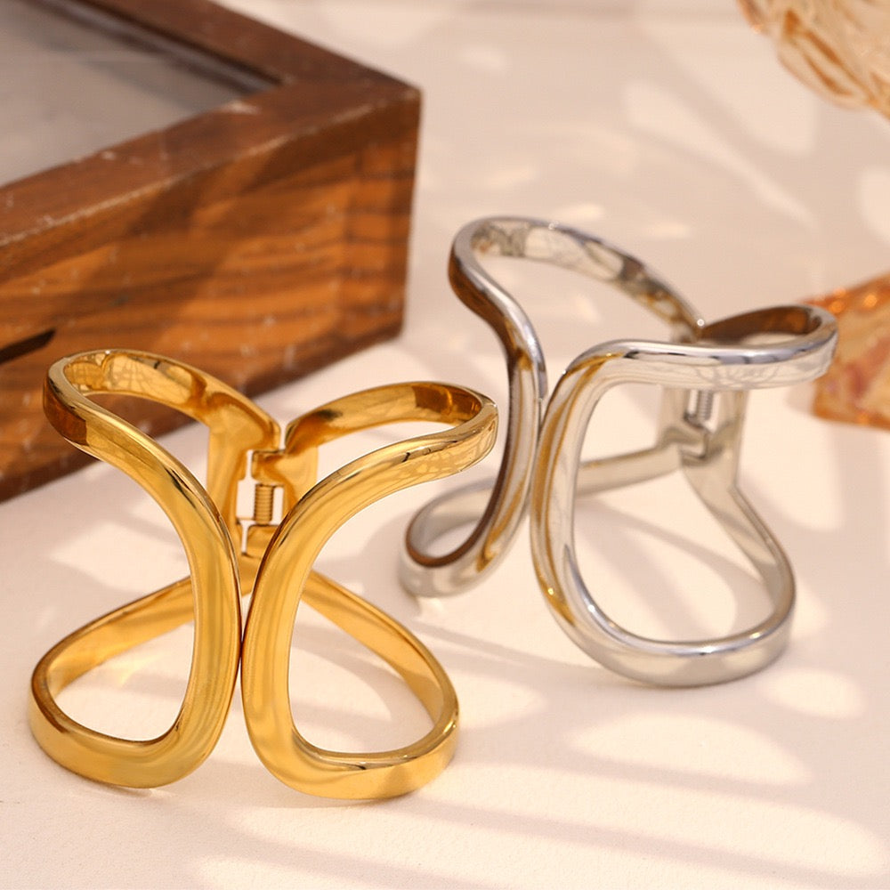 Cochella statement bangle