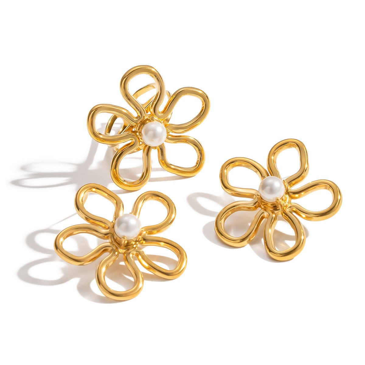 White pearly flower set