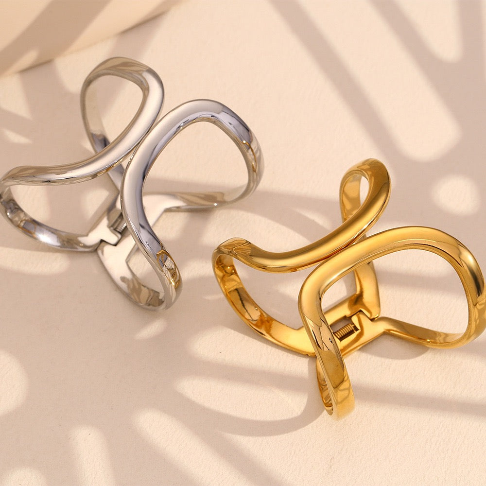 Cochella statement bangle