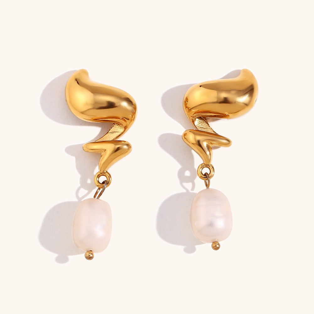 Cloud pearl earrings