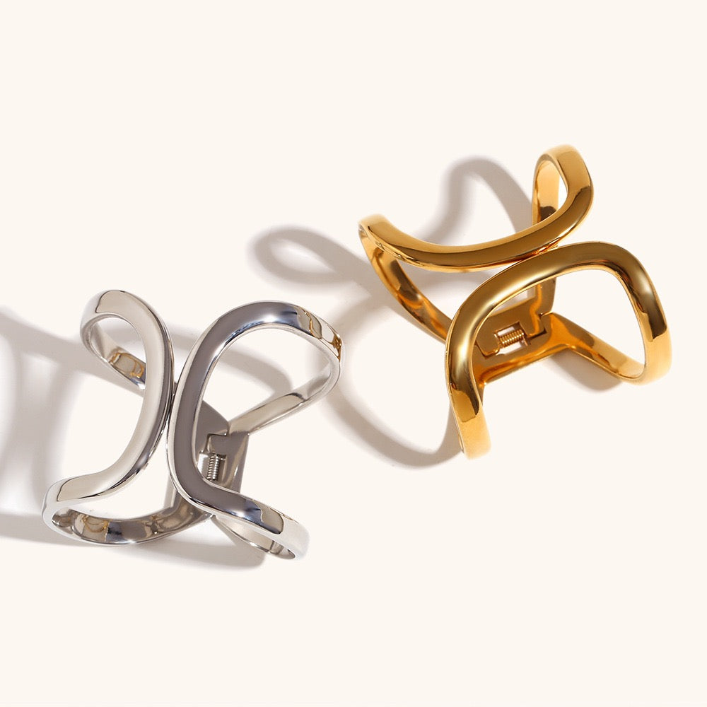 Cochella statement bangle