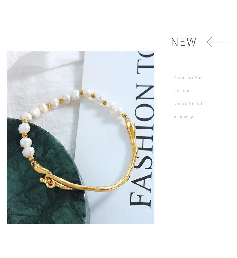 Freshwater pearls bangle