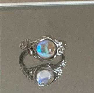 Moonstone shiny rings