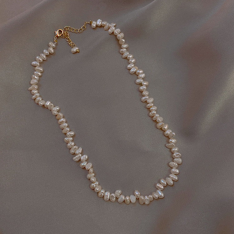 Natural irregular freshwater pearls necklace