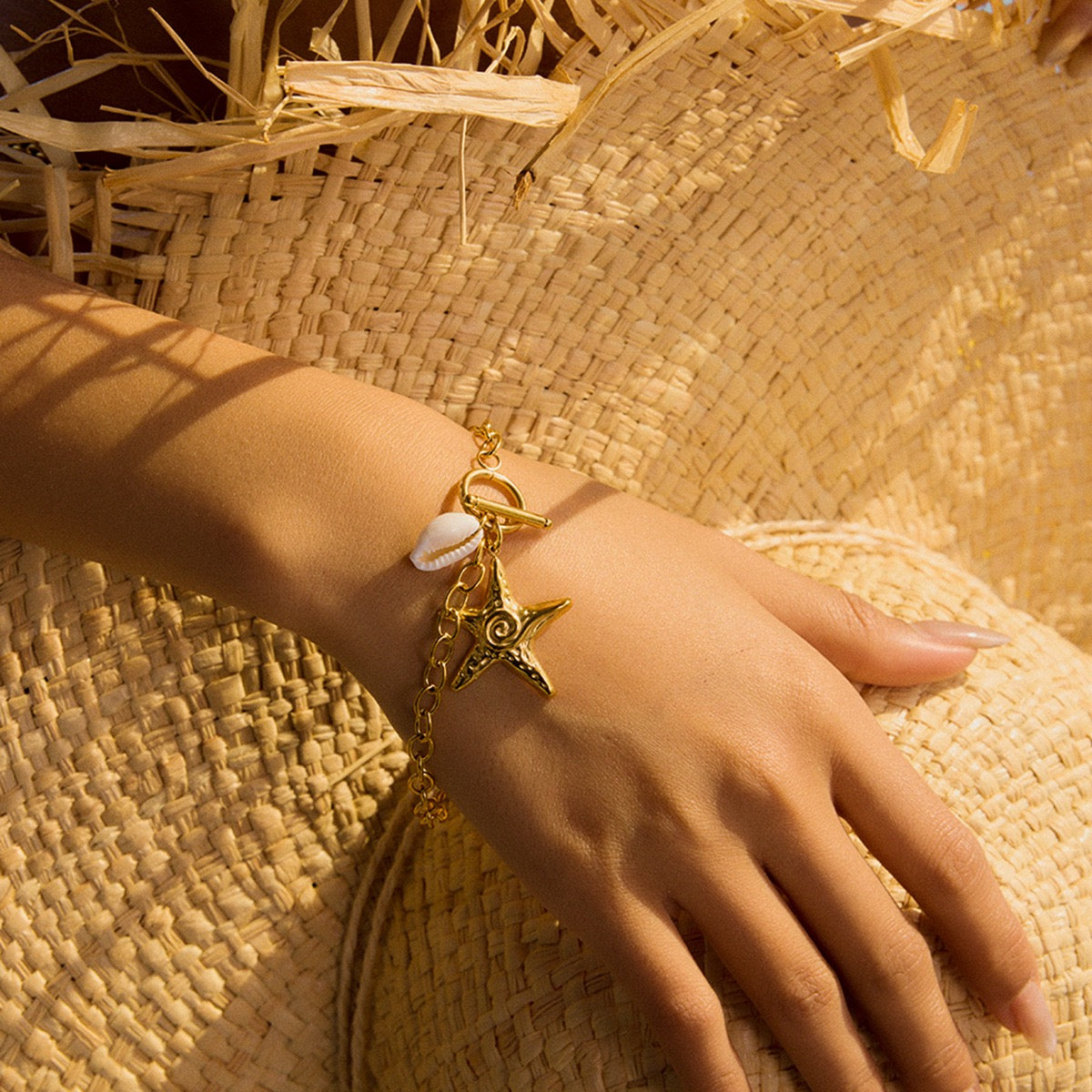 Swirl star bracelet