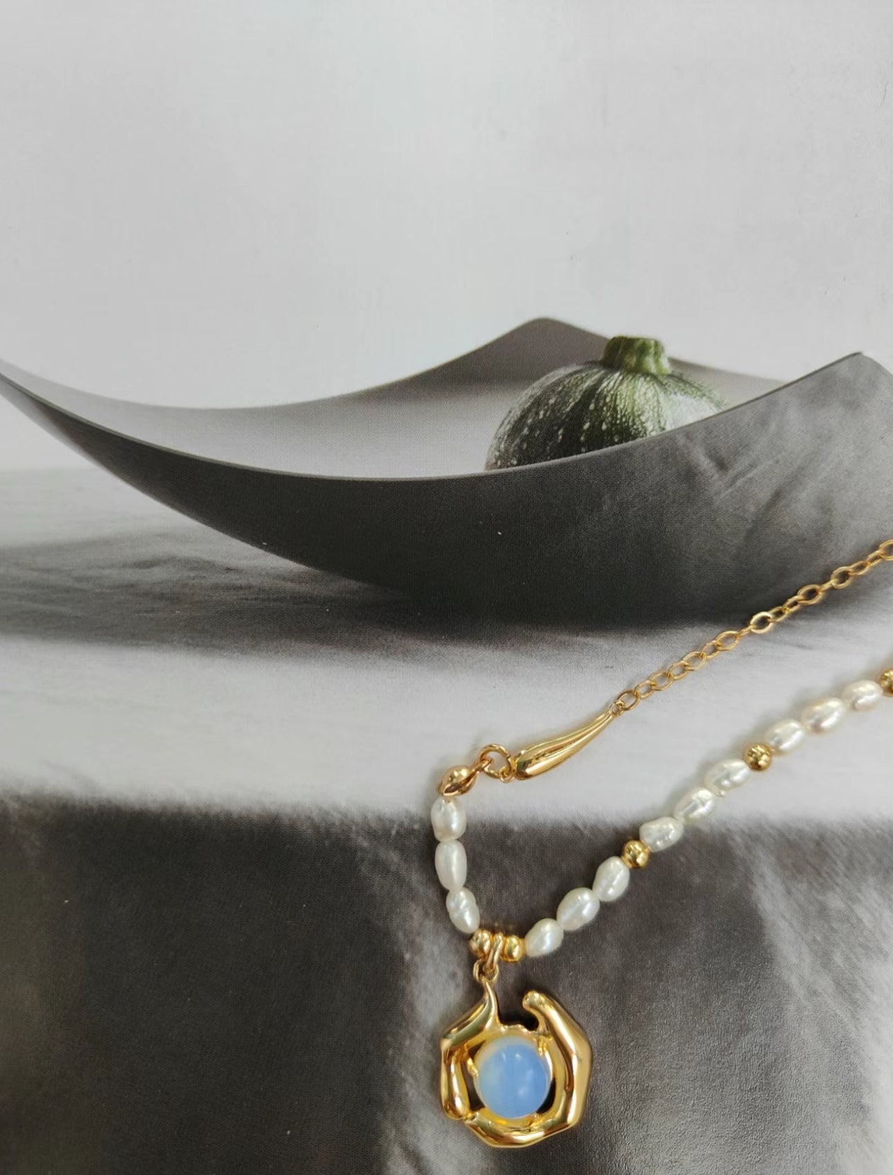 Moonstone freshwater pearls necklace