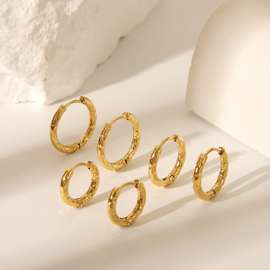 Dainty layer hoops