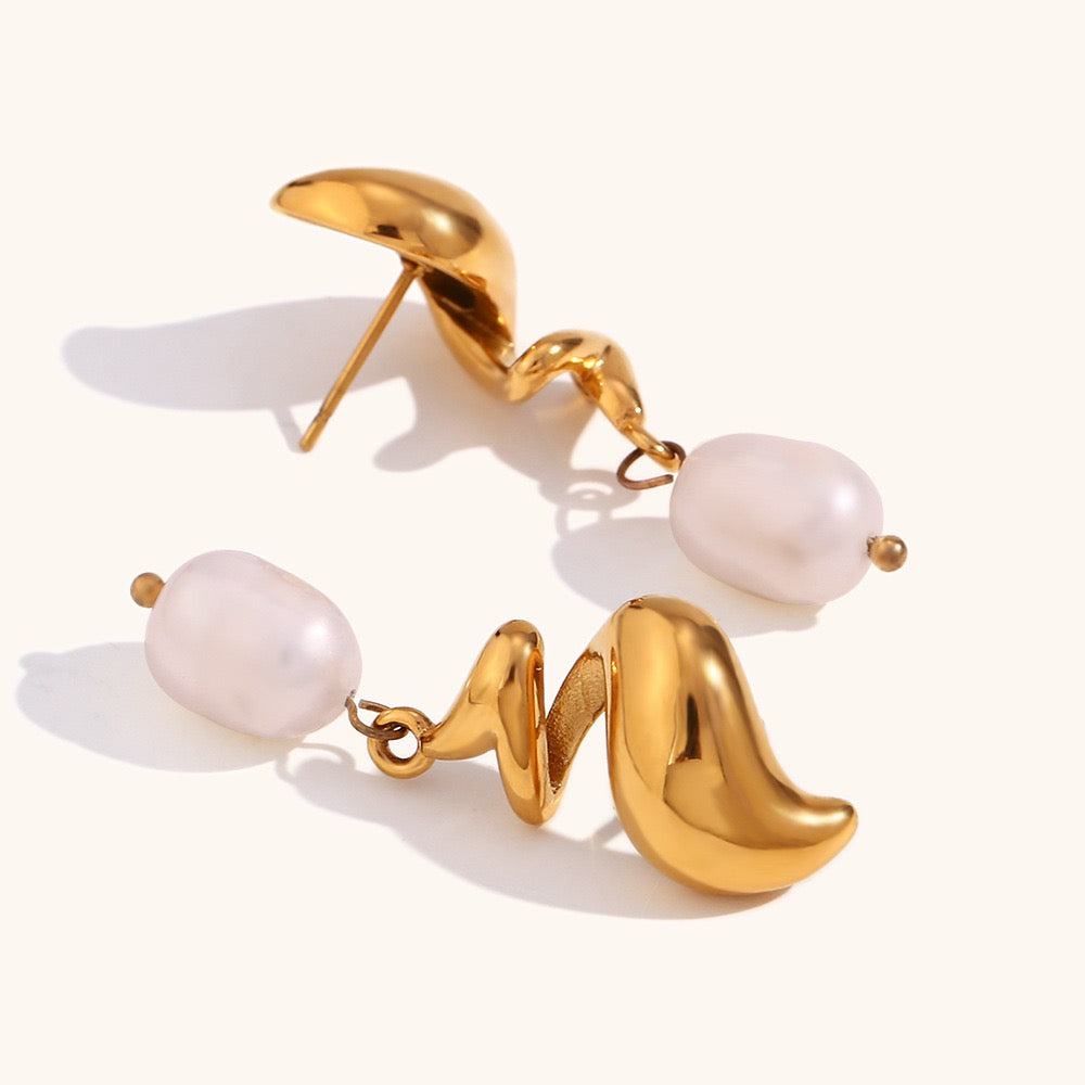 Cloud pearl earrings