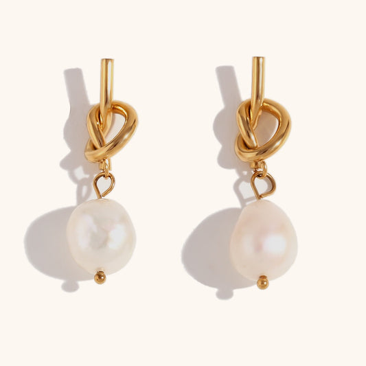 Knots pearl earrings