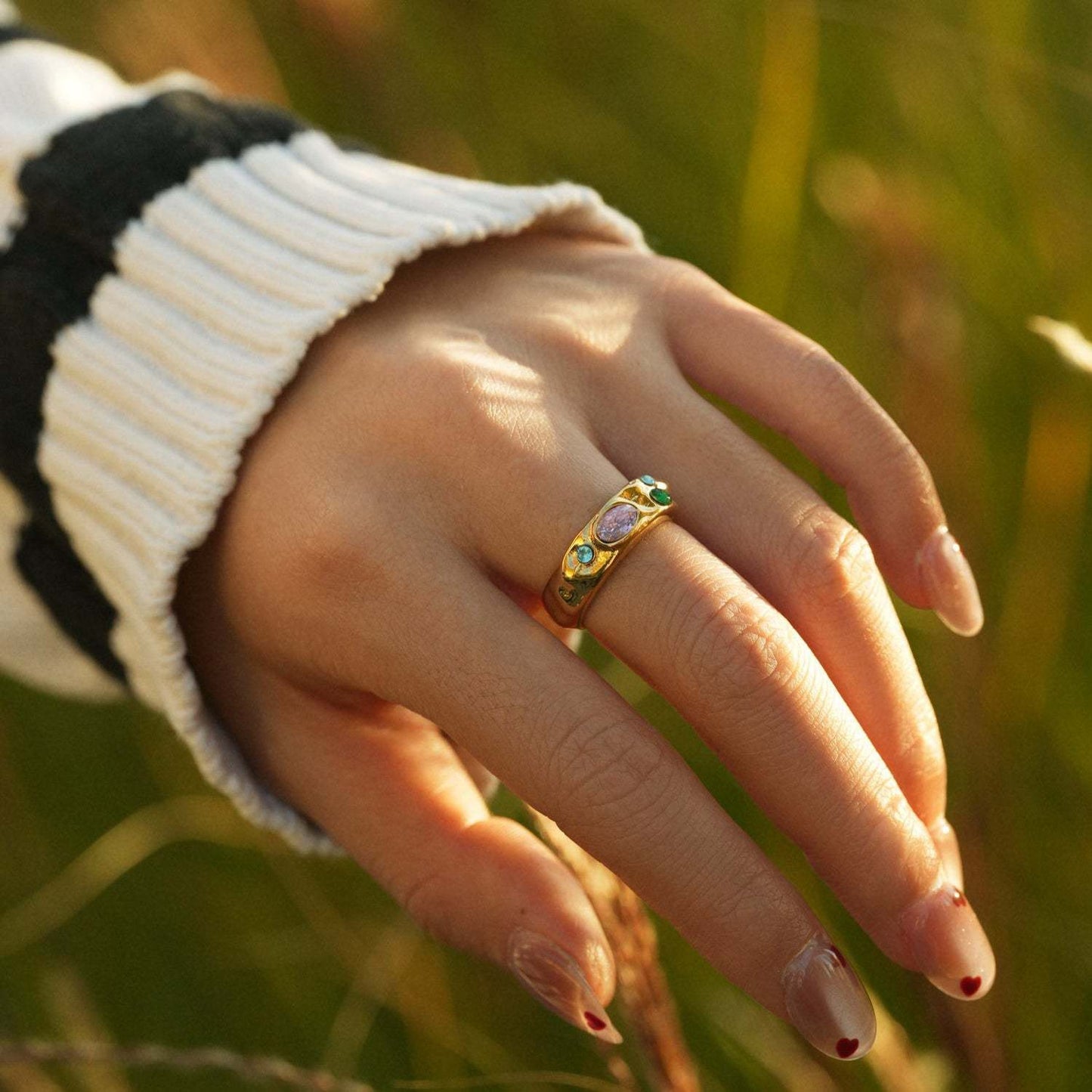 Alyssa Colorful life ring