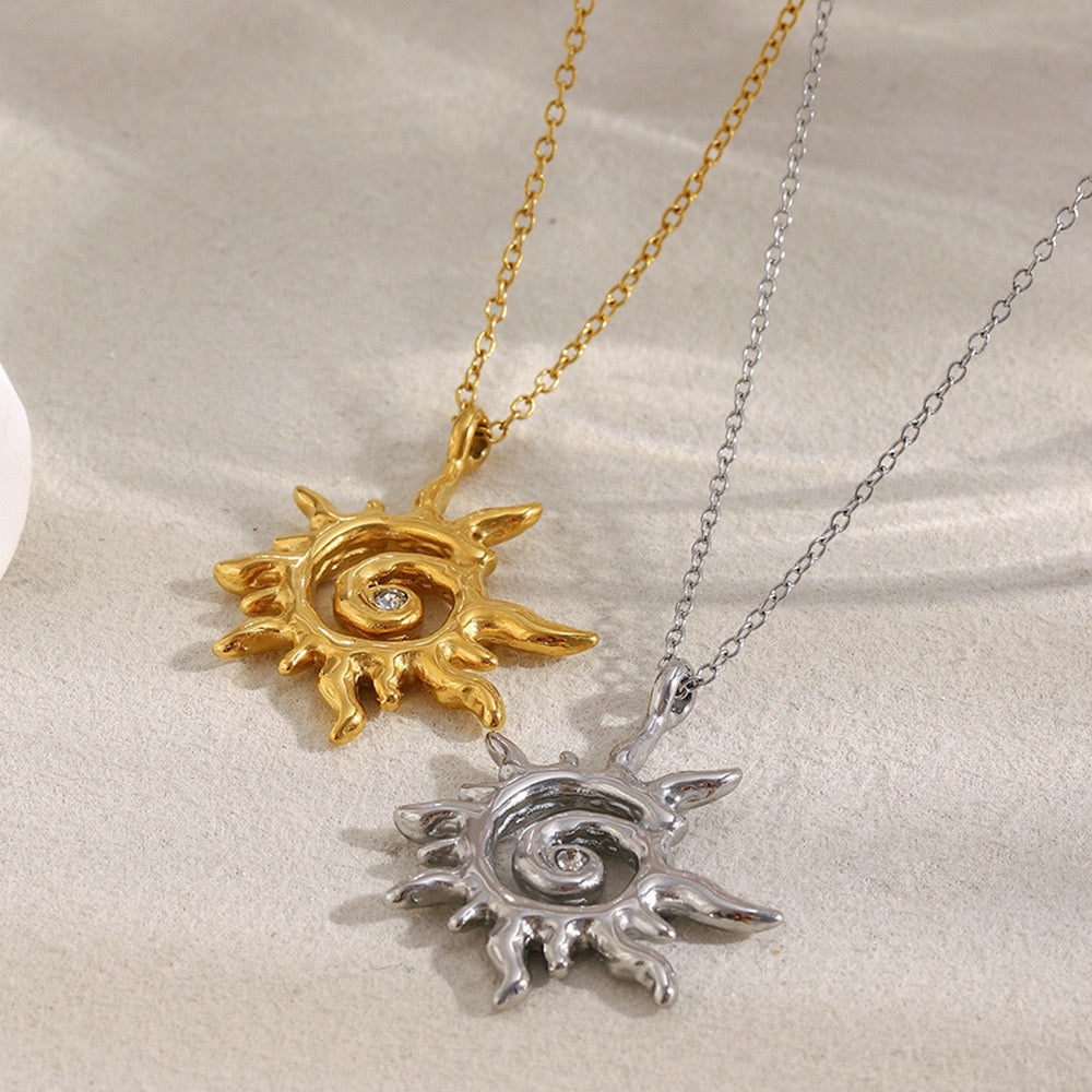 Zemmer sun necklace