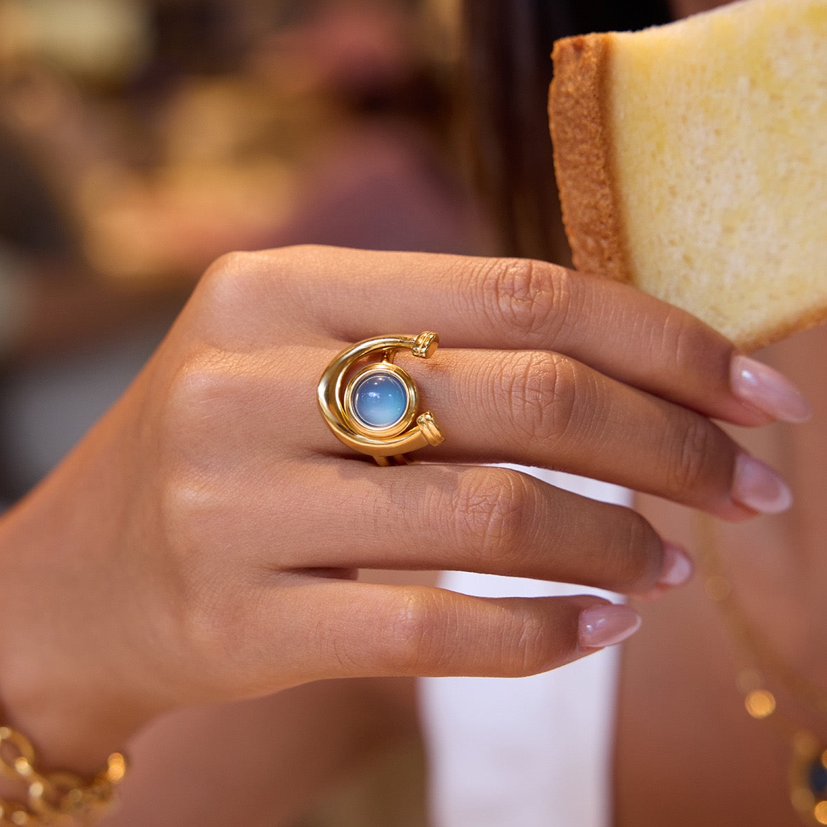 Blue horse shoe rings collection