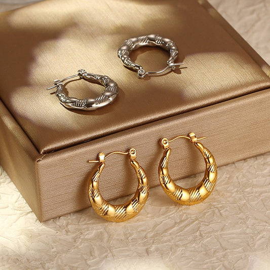 Pattern round hoops earrings