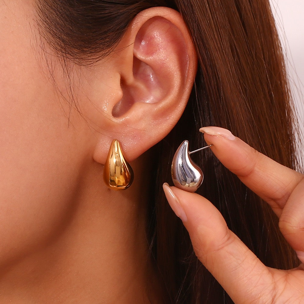 Waterdrop studs classic collections