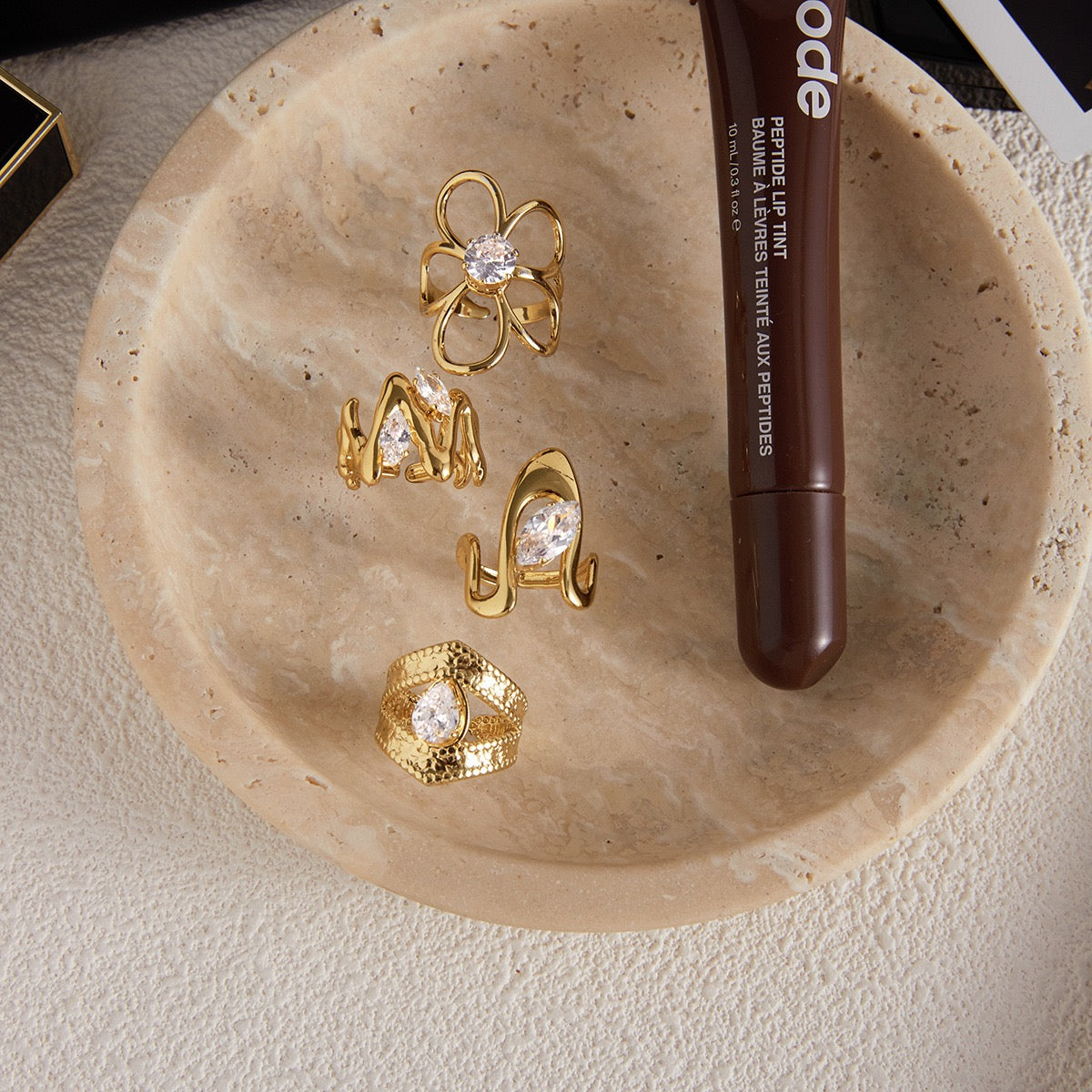 Bright Sunday rings collection