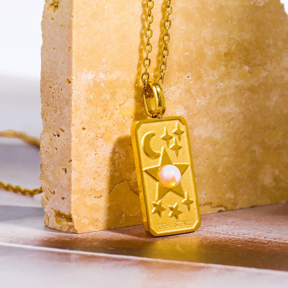 Tarot cards necklace