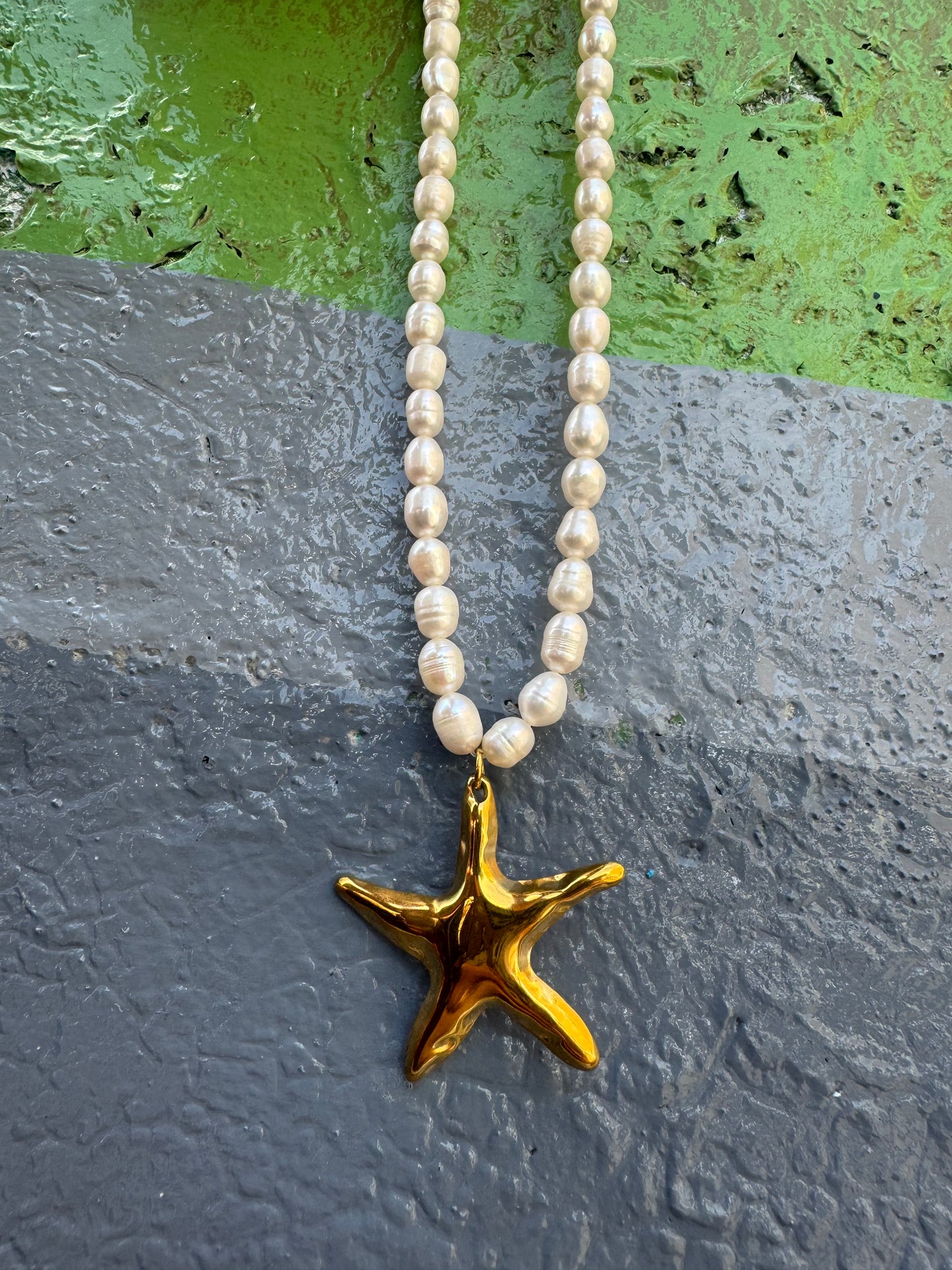 Freshwater pearl charm necklace