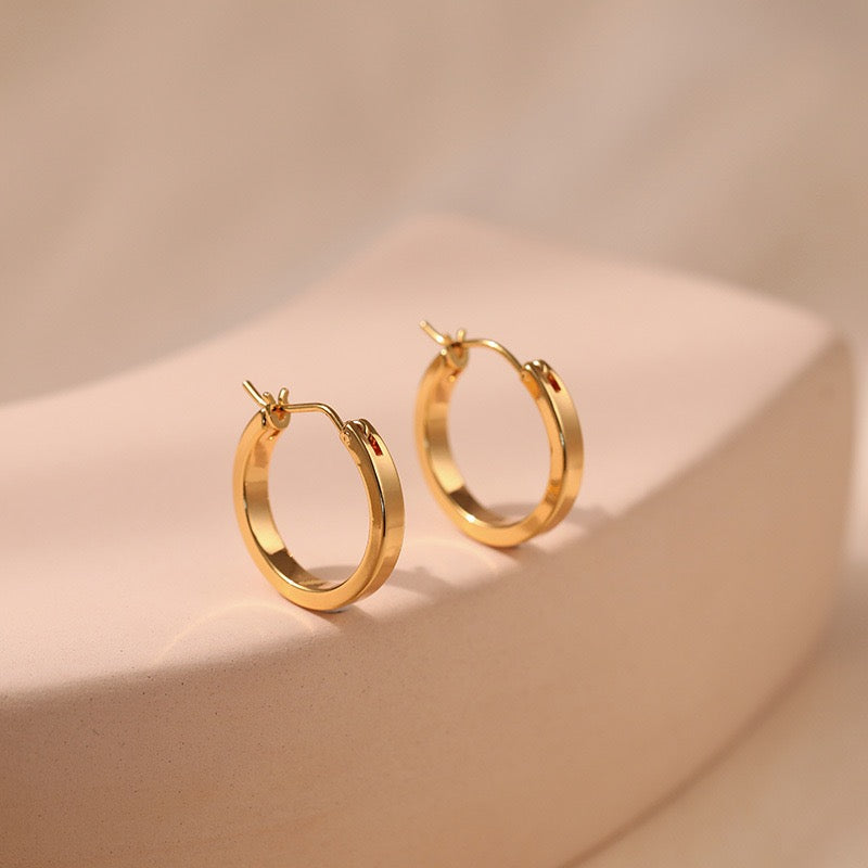 Simple round hoops