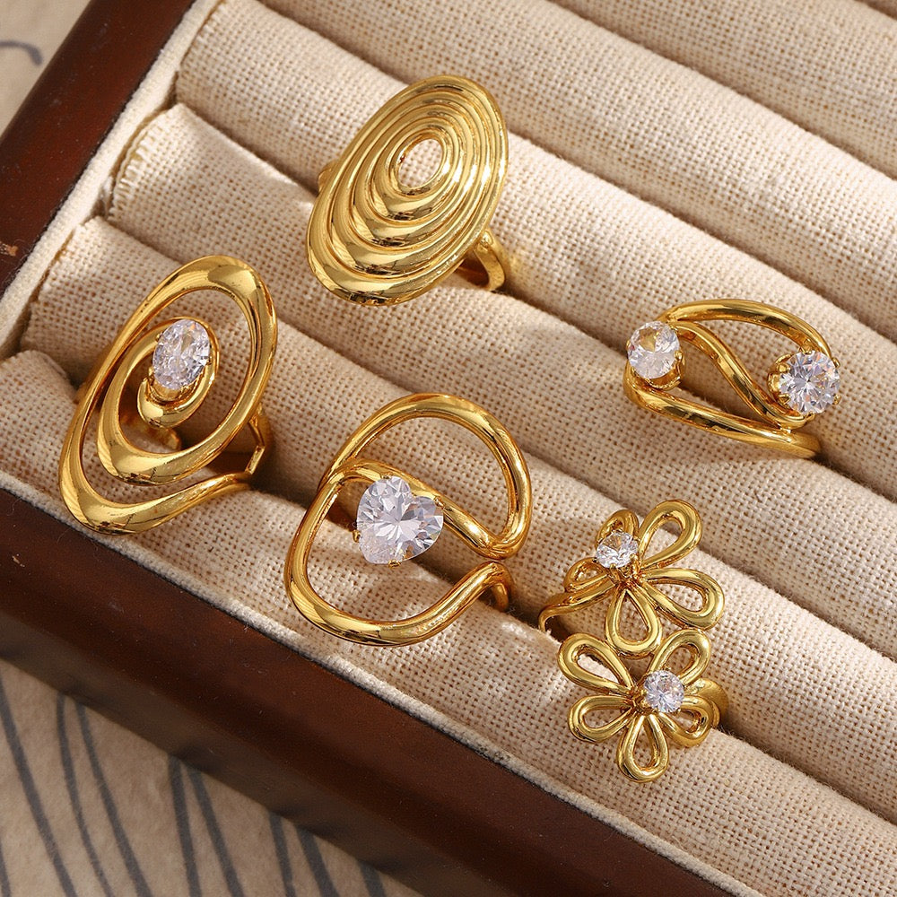 Bright Sunday rings collection