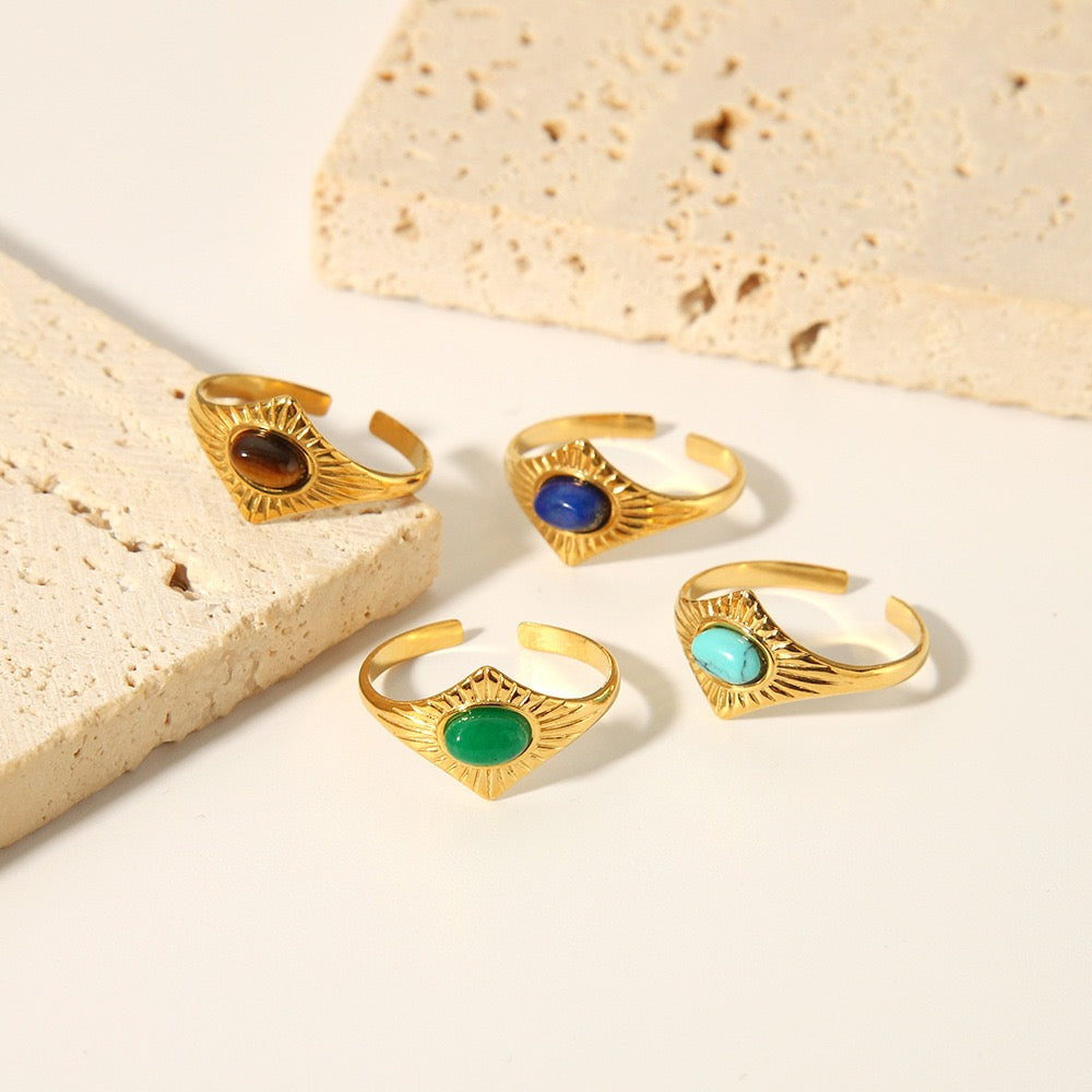 Natural stones rings