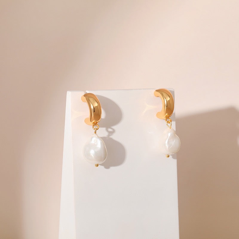 Artificial pearl earrings