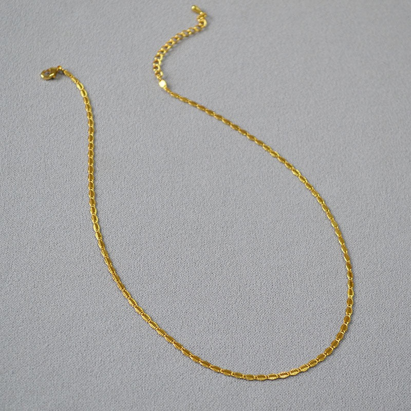 Lock gold necklace