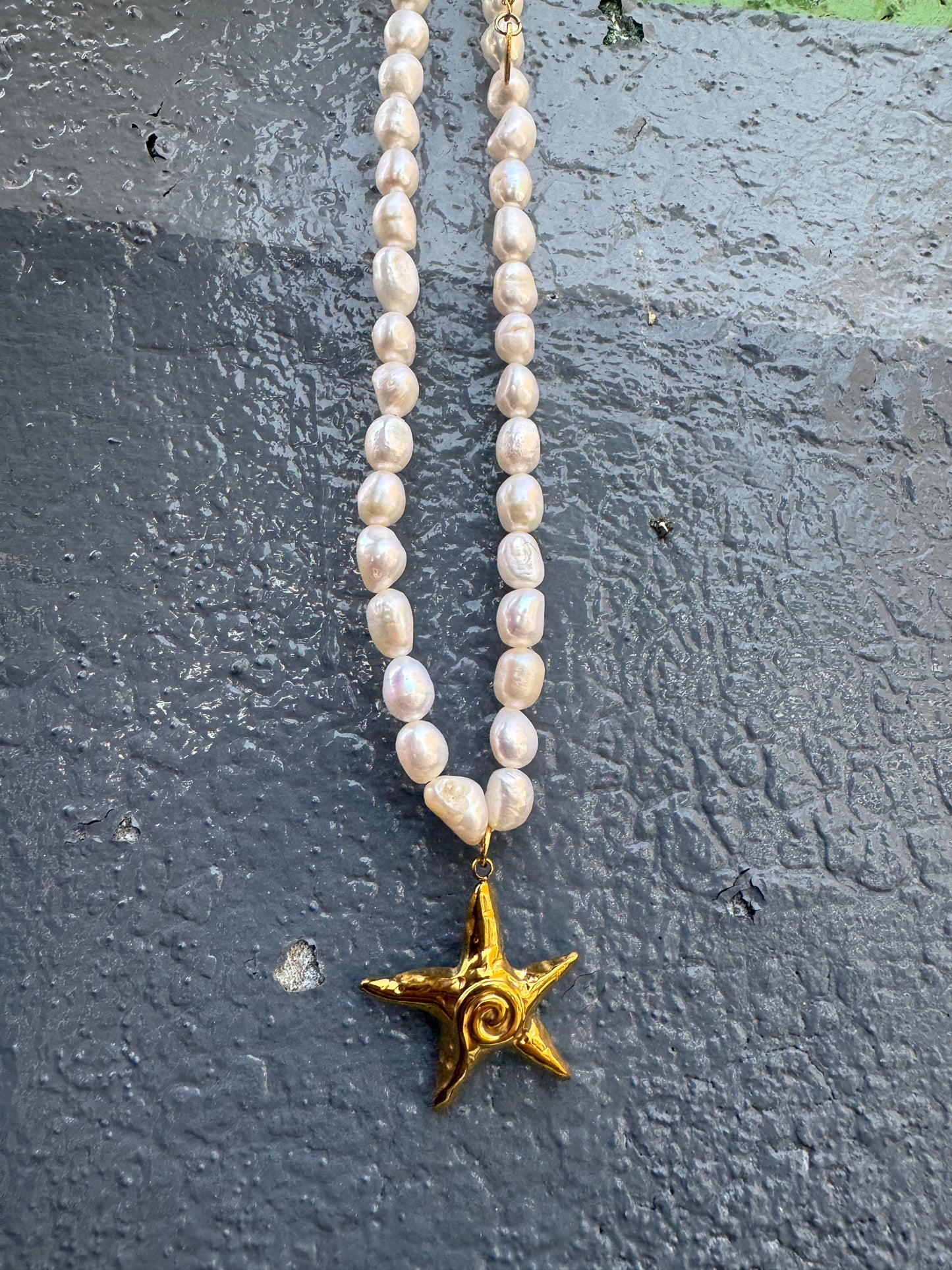 Freshwater pearl charm necklace