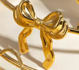 Bow bangles