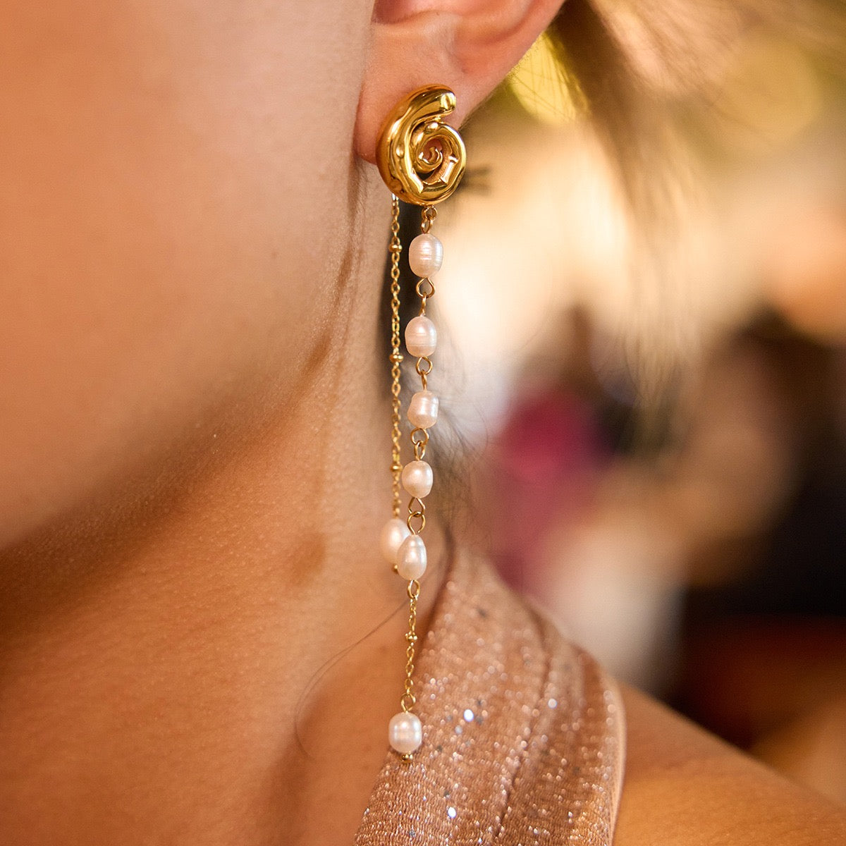 Swirl shell earrings