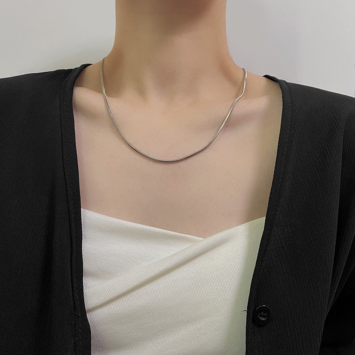 Skinny snake chain