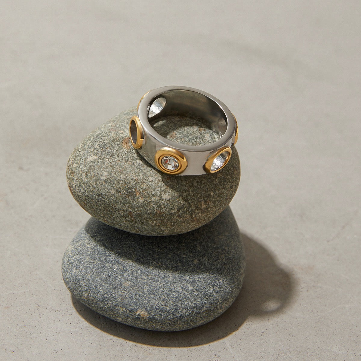 Mikomi ring